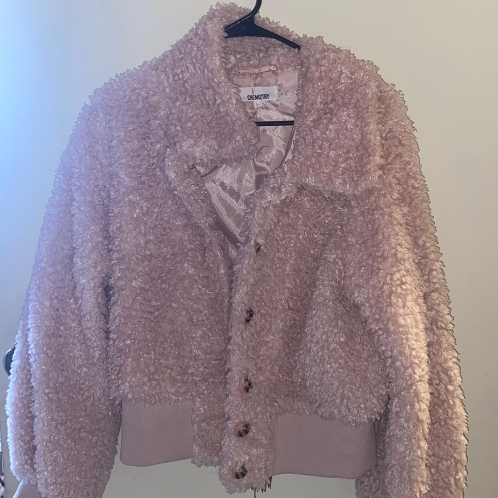 NWB: Pink fuzzy cropped jacket